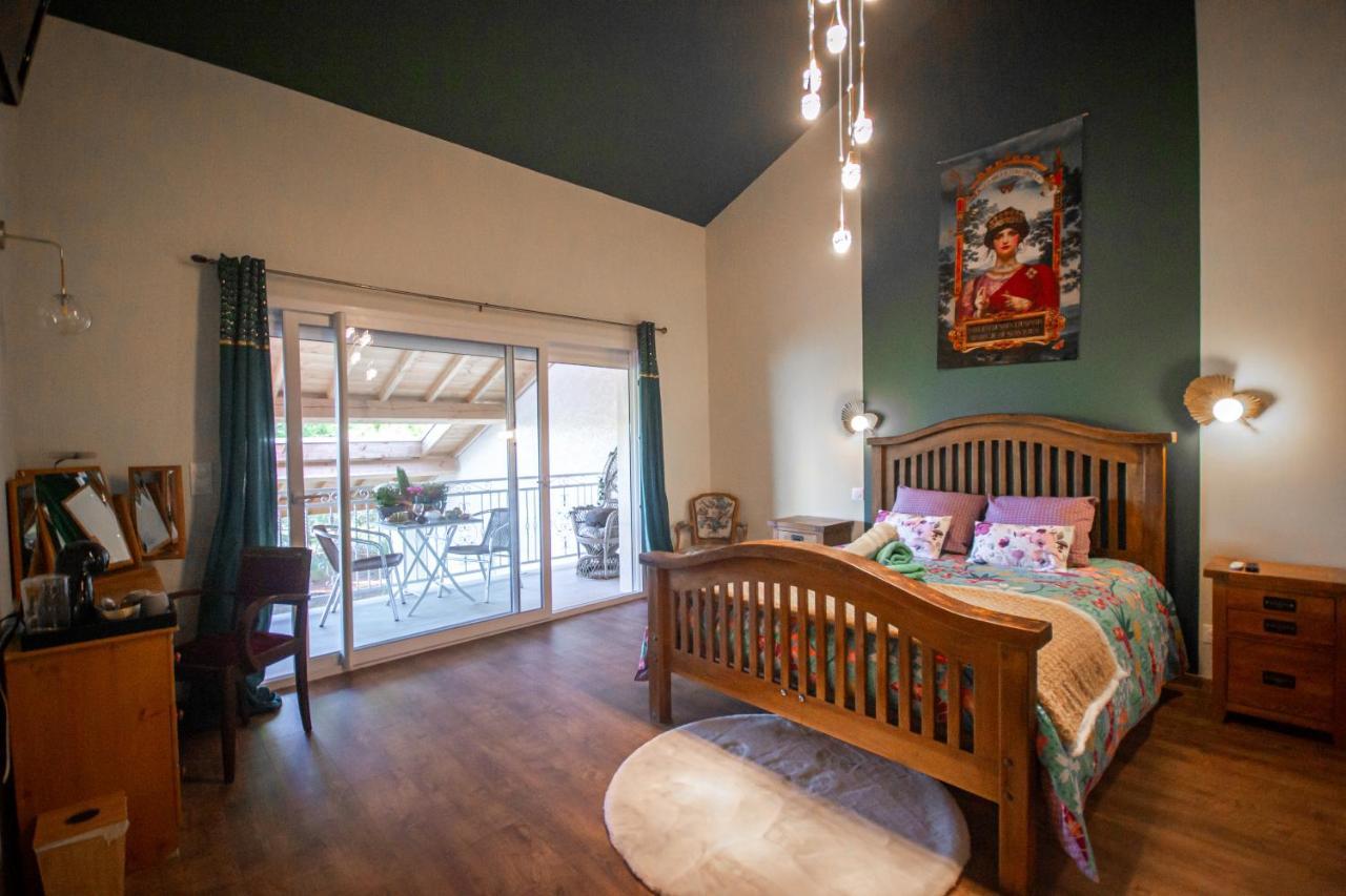 Mas Des 2 Paons Bed & Breakfast Villedaigne Екстериор снимка